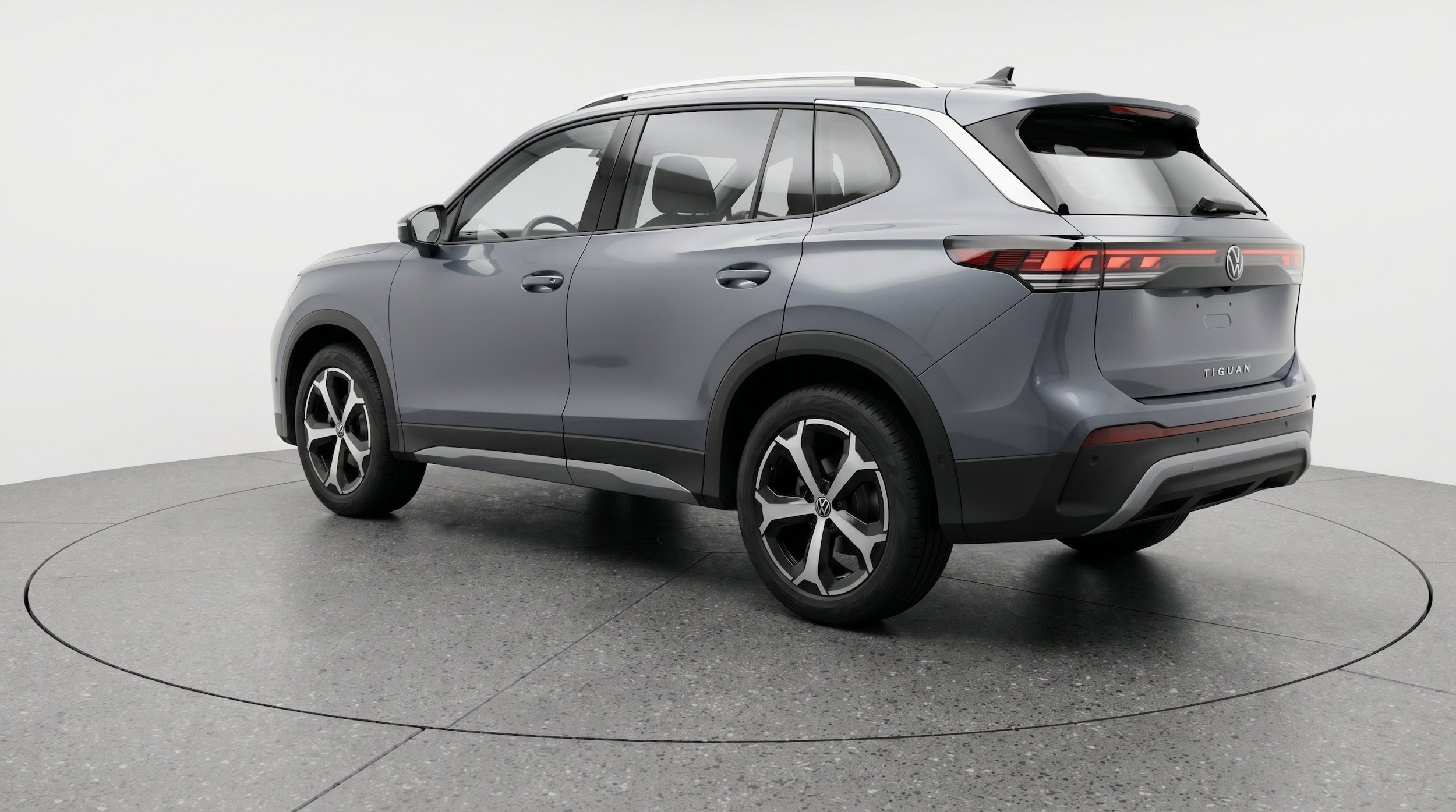 Thumbnail: 2026 Volkswagen Tiguan - 6
