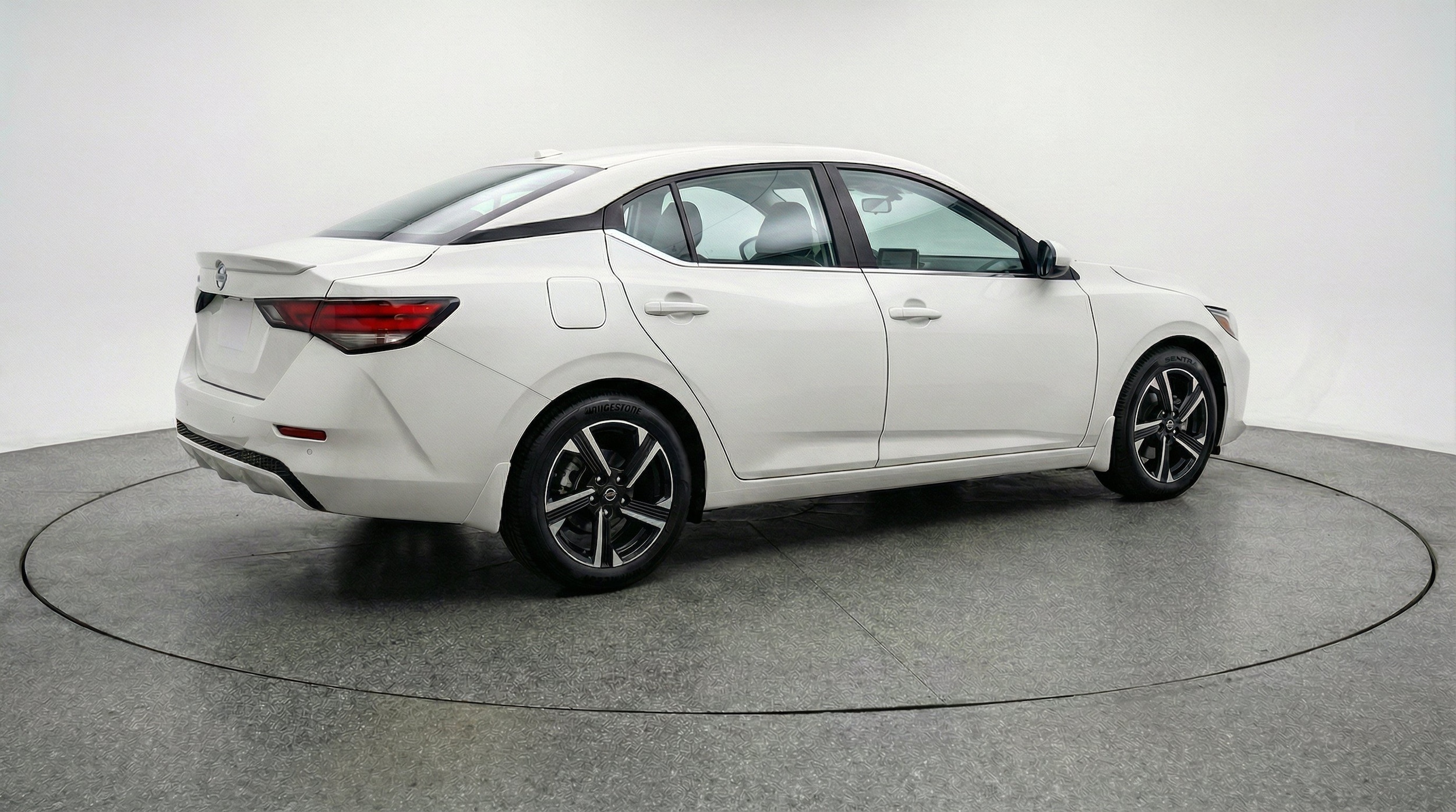 Thumbnail: 2025 Nissan Sentra - 9