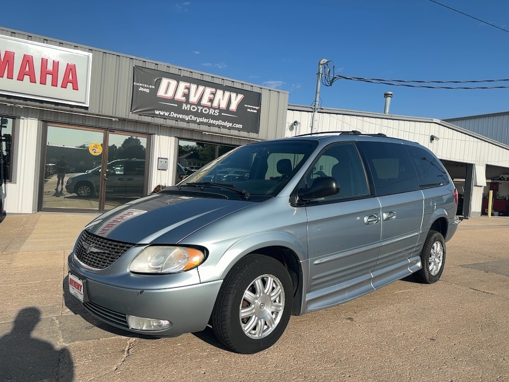 Used 2004 Chrysler Town & Country TOURING HANDI CAP VAN Van LWB Passenger Van