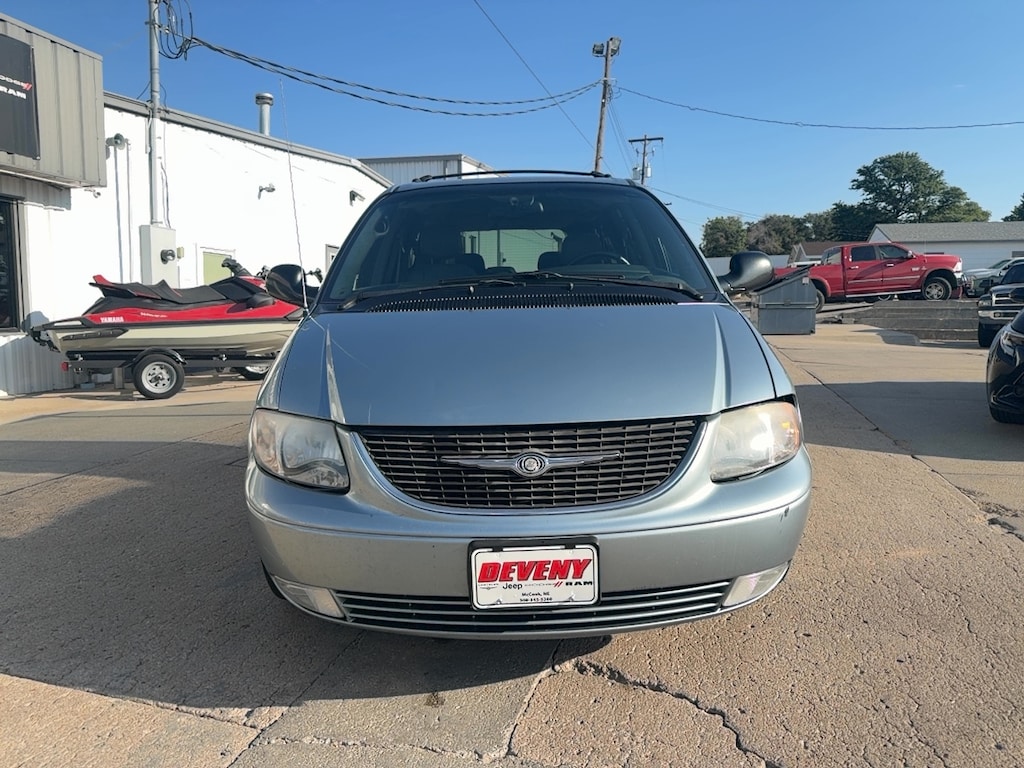 Used 2004 Chrysler Town & Country TOURING HANDI CAP VAN Van LWB Passenger Van