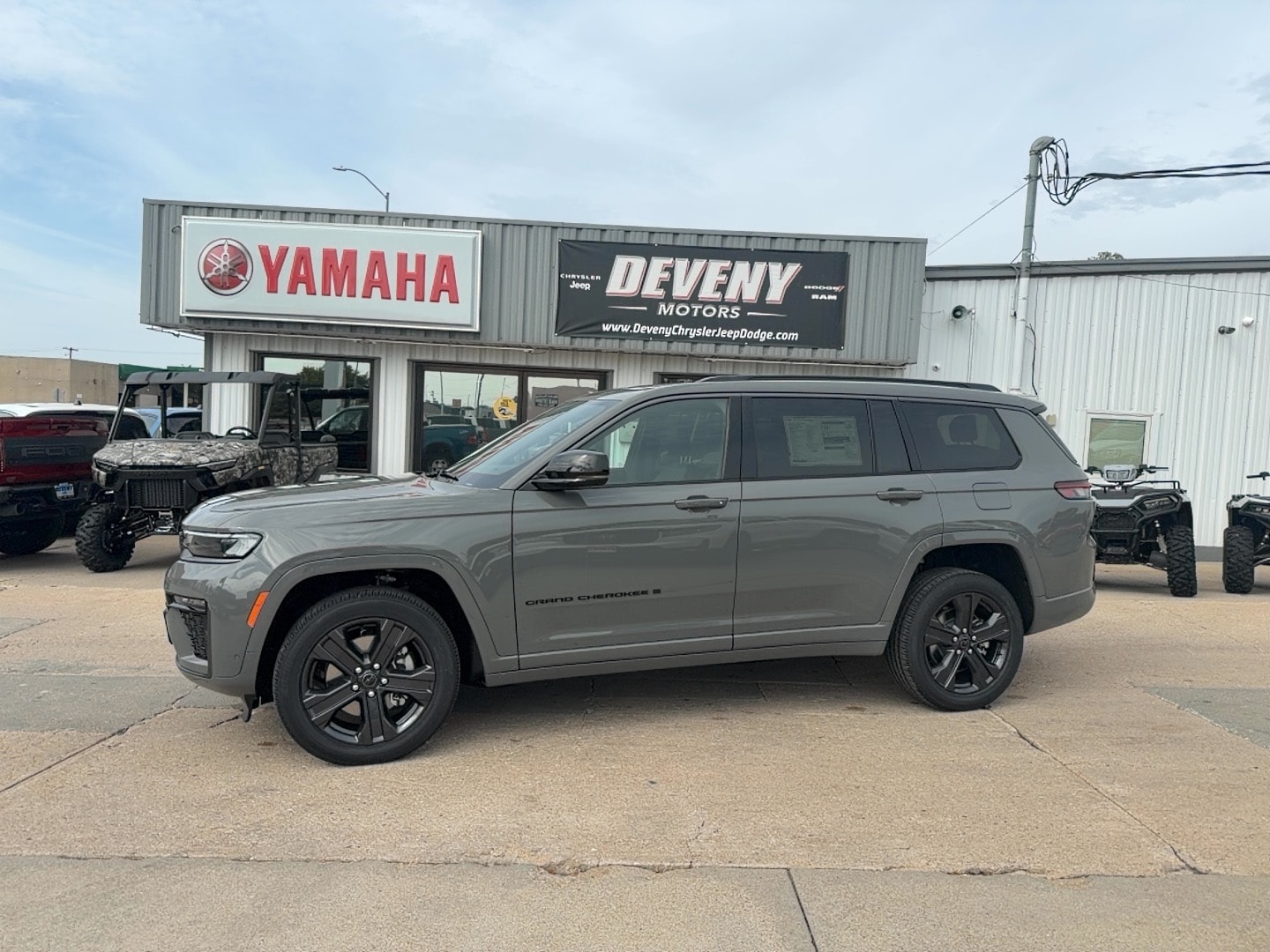 2027 Jeep Grand Cherokee L Limited Reserve