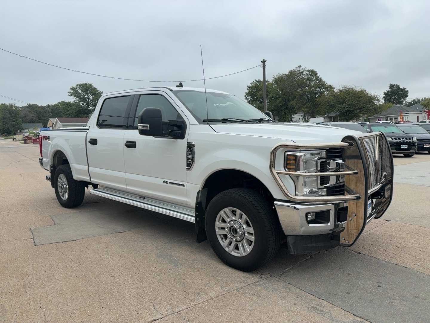 Used 2019 Ford F-250 XLT Truck Crew Cab