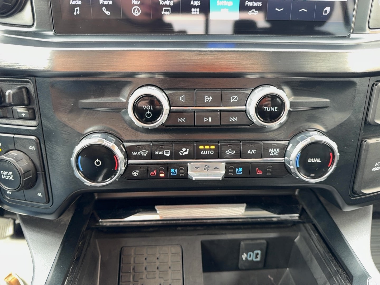2023 Ford F-350 Super Duty Lariat - Photo 23