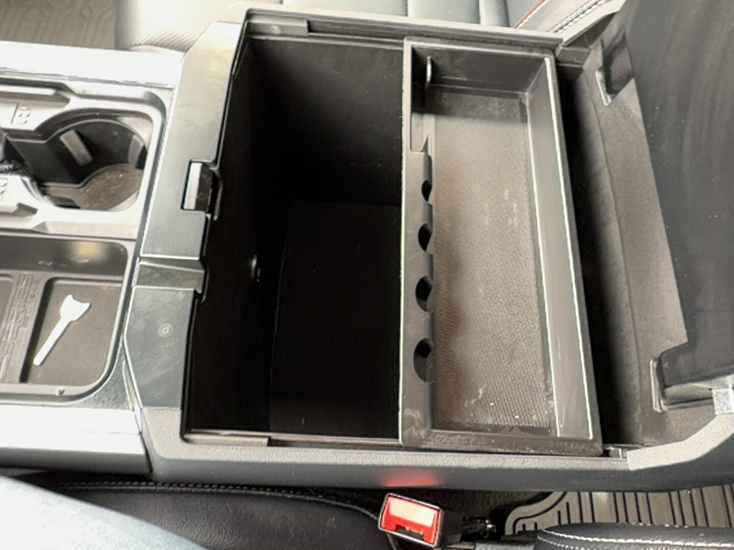 2023 Ford F-350 Super Duty Lariat - Photo 28