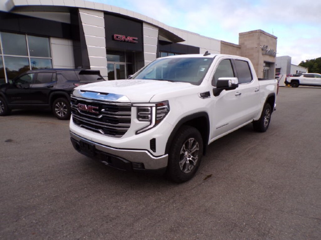 Used 2025 GMC Sierra 1500 SLT Truck
