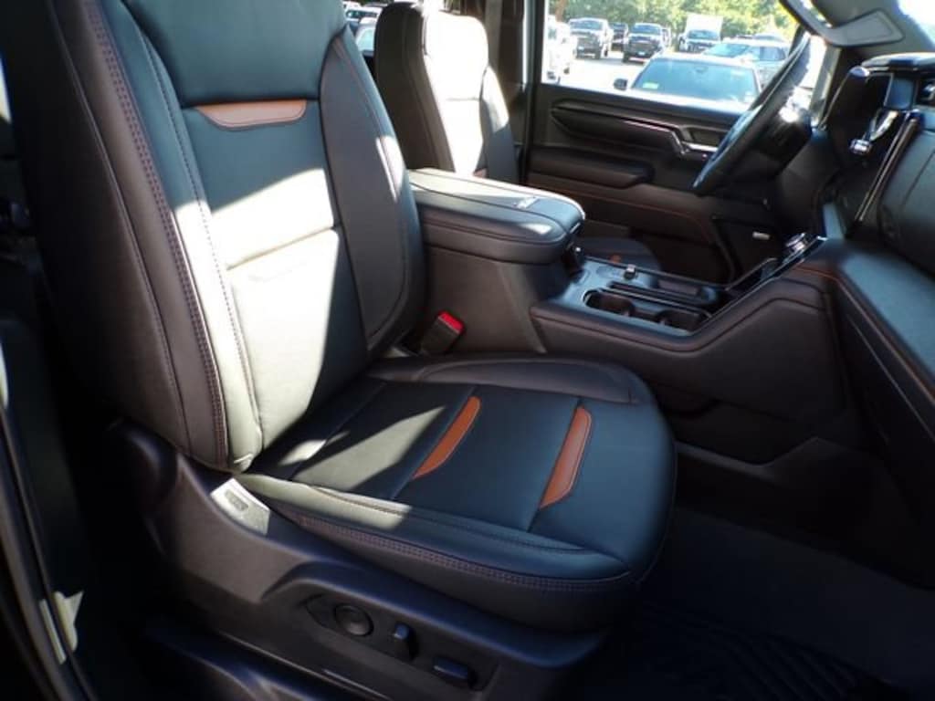 Used 2024 GMC Sierra 2500 HD AT4 Truck