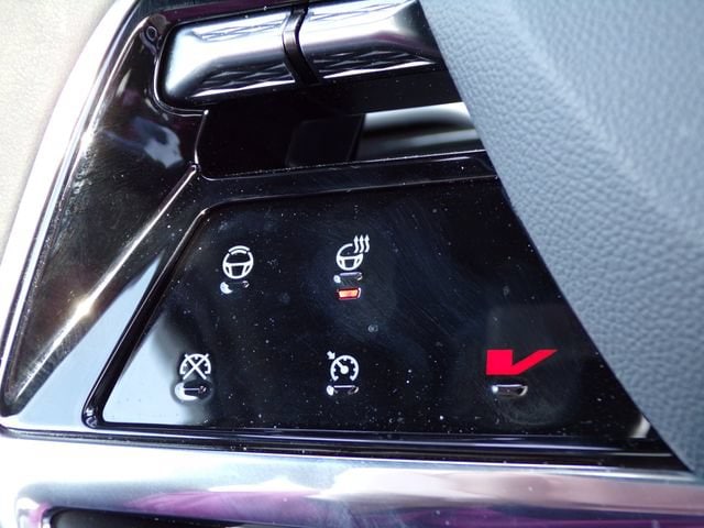2026 Cadillac VISTIQ Sport - Photo 23