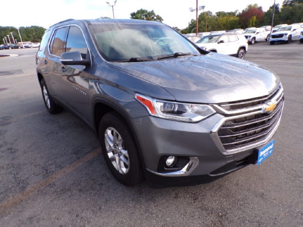 Used 2021 Chevrolet Traverse LT Cloth SUV