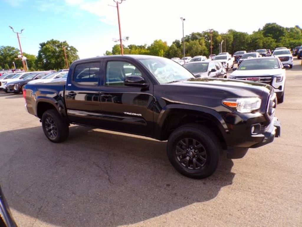 Used 2022 Toyota Tacoma 4WD SR