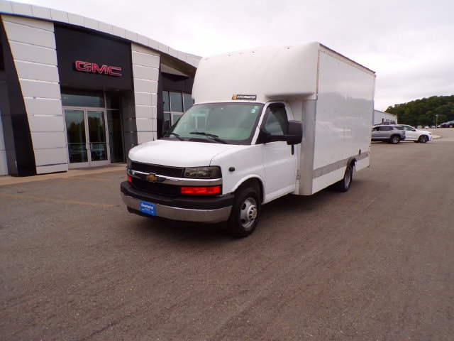 2020 Chevrolet Express Cutaway Base