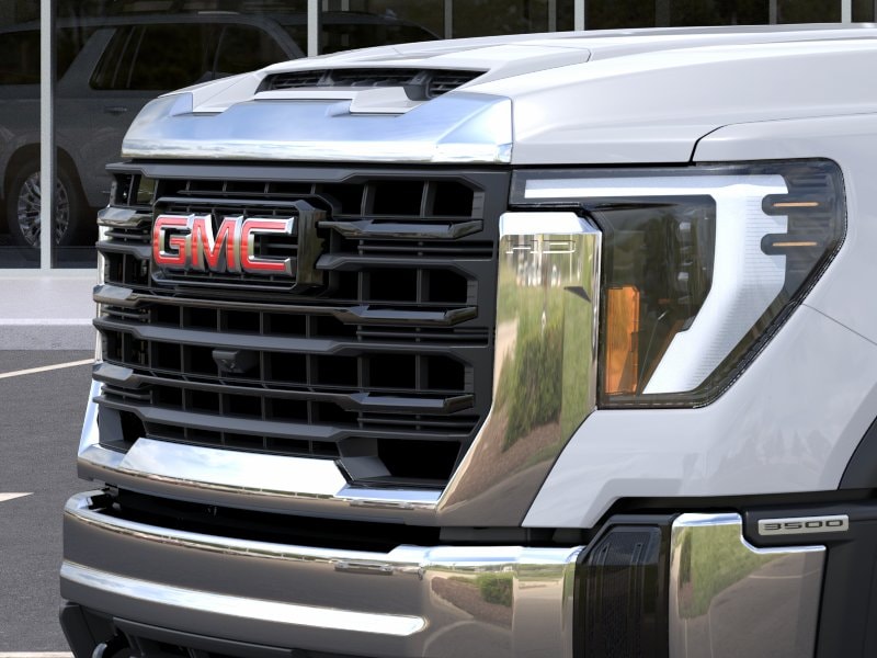 2026 GMC Sierra 3500HD Pro - Photo 13