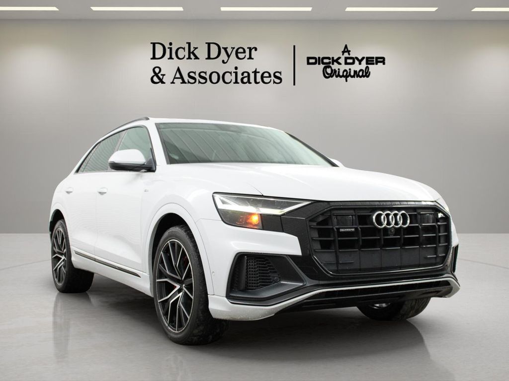 2019 Audi Q8 Premium Plus