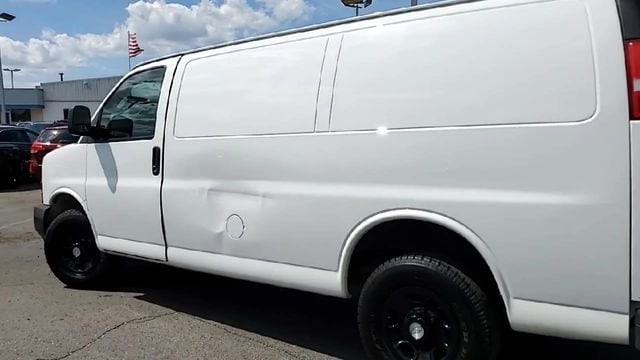 2018 Chevrolet Express Cargo Work Van - Photo 5
