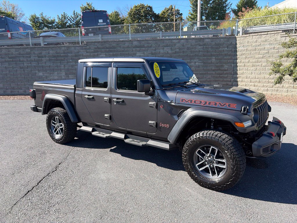 2024 Jeep Gladiator Mojave Truck