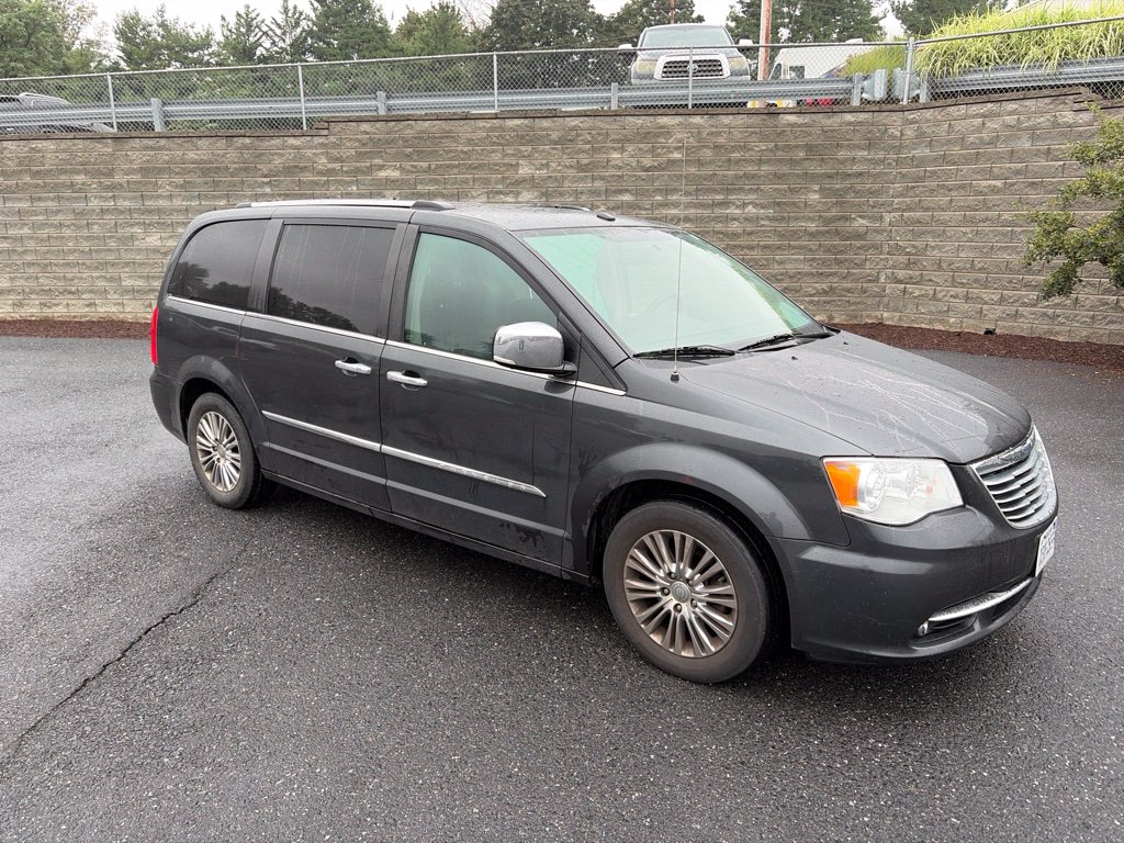 2011 Chrysler Town & Country