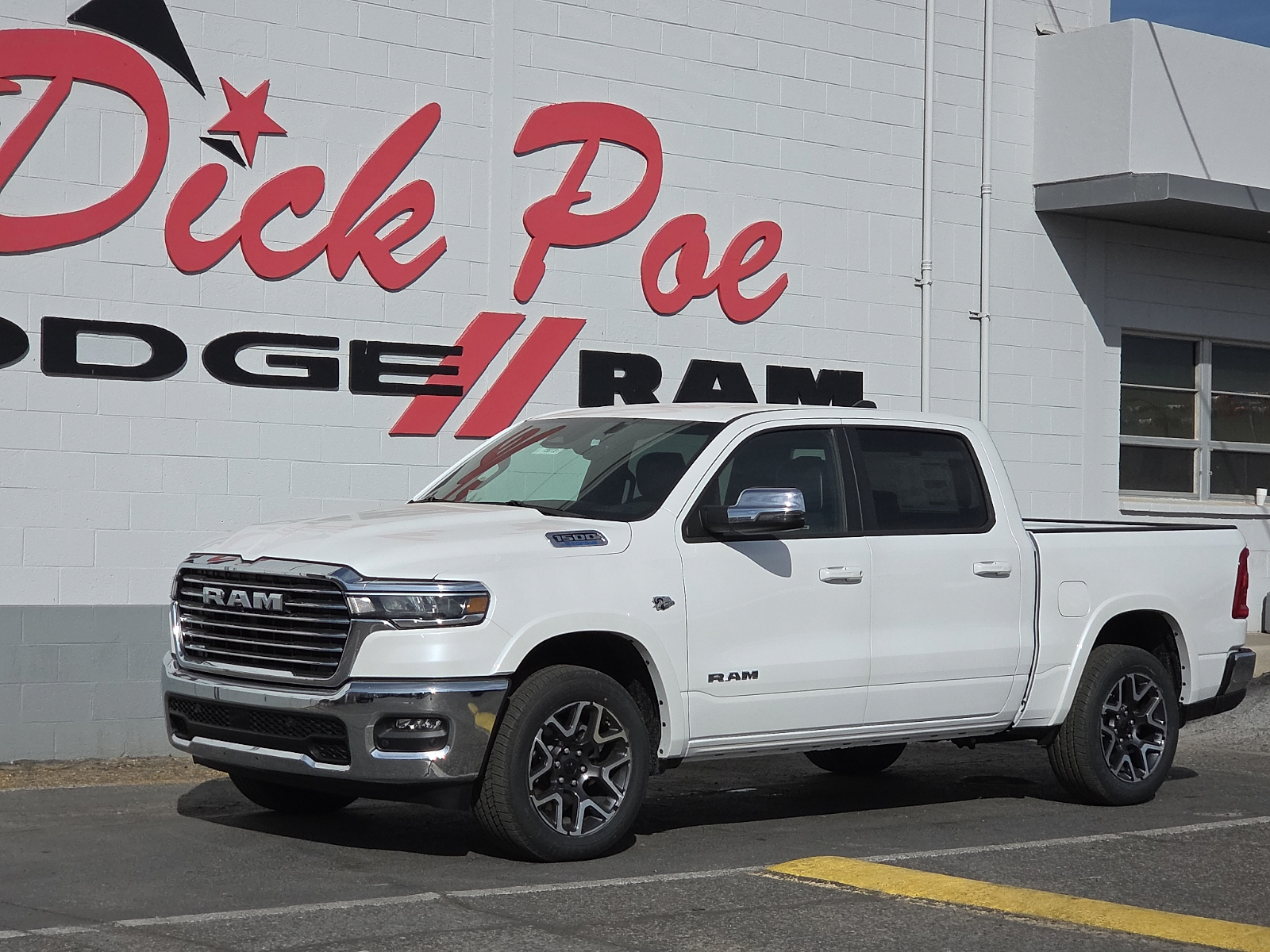 2026 Ram 1500 Laramie Crew Cab 4x4 57 Box Pickup