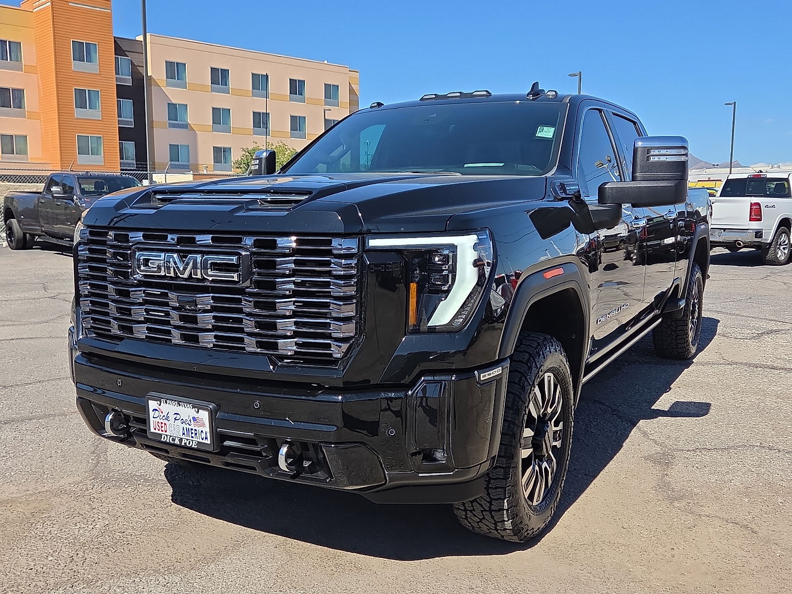 2025 GMC Sierra 2500HD 4WD Crew Cab Standard Bed Denali Ultimate PICKUP