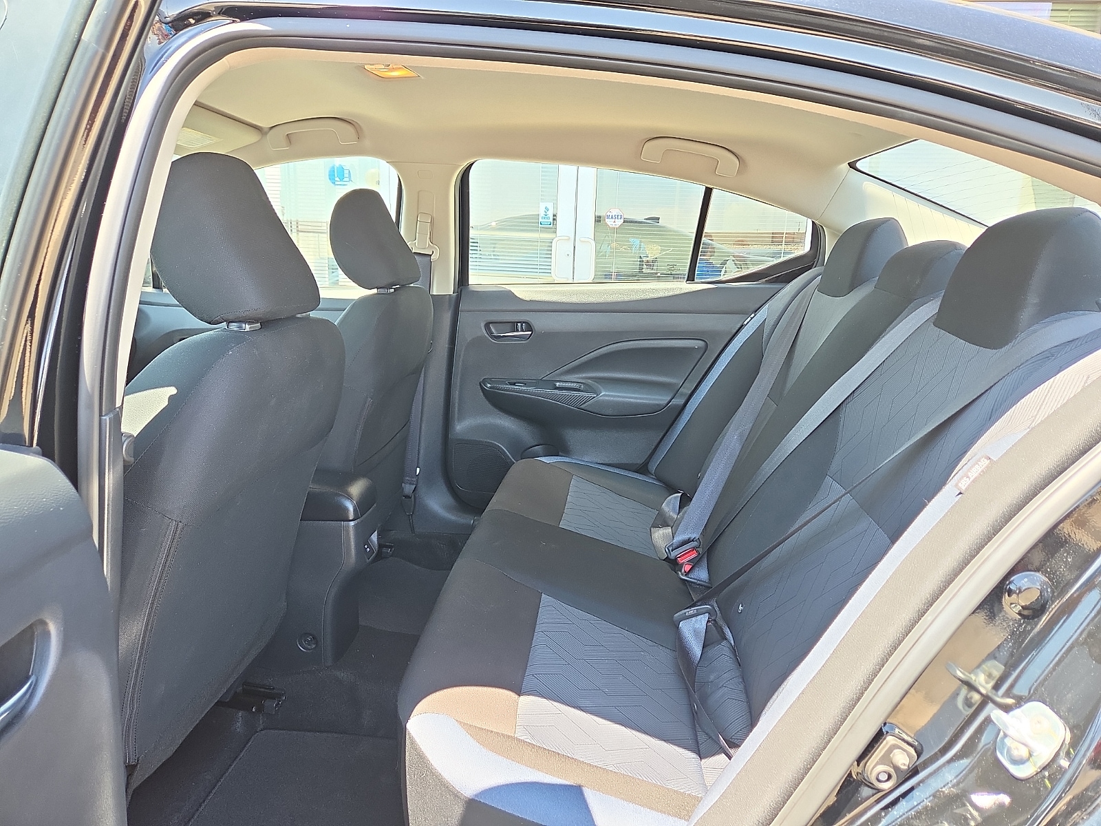 2025 Nissan Versa Sedan SV - Photo 6