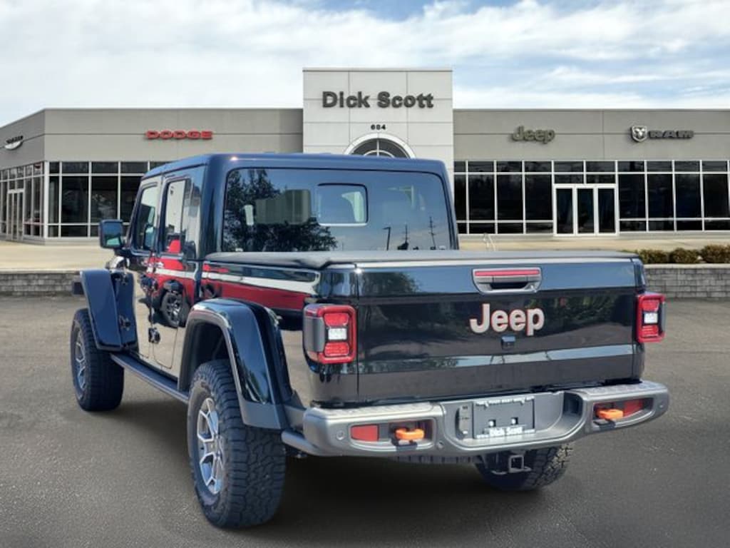 New 2026 Jeep Gladiator Mojave Pickup