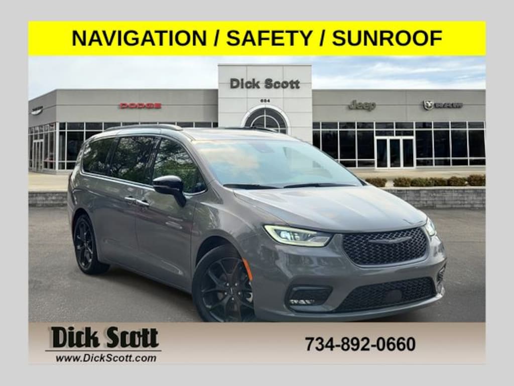 Used 2025 Chrysler Pacifica Limited Minivan/Van