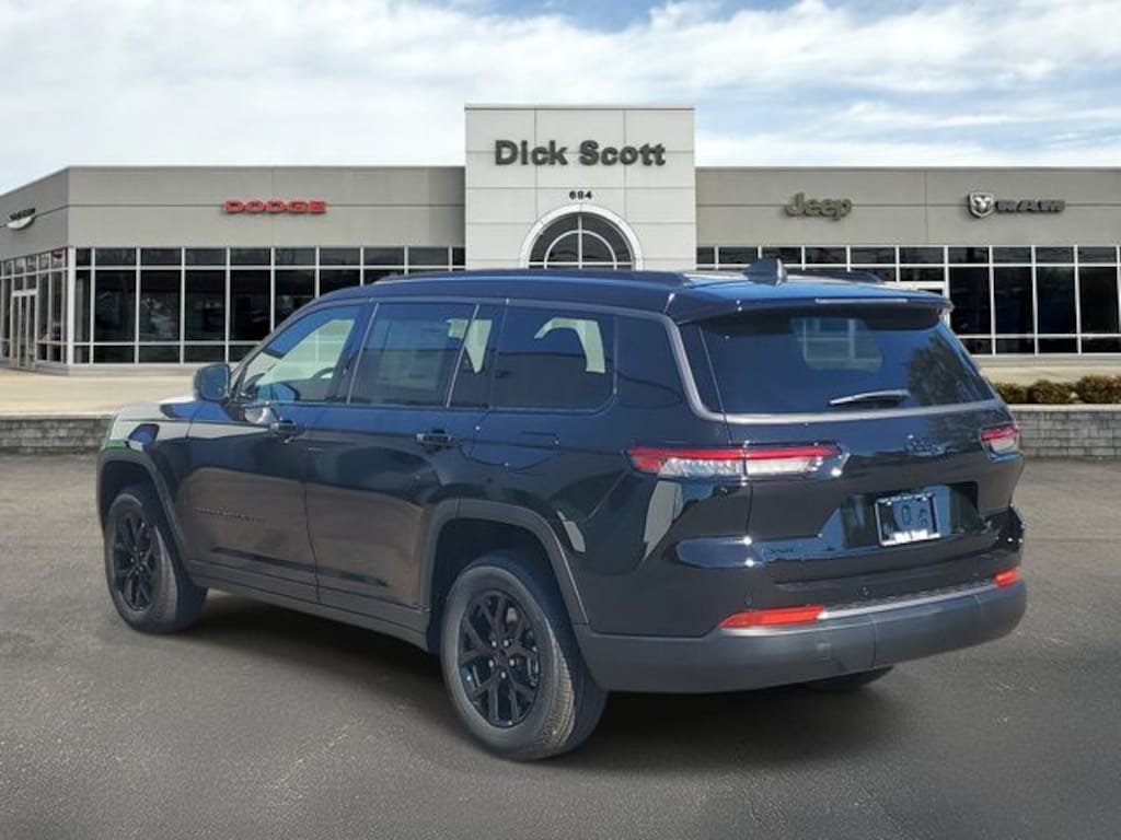 New 2026 Jeep Grand Cherokee L Laredo Sport Utility