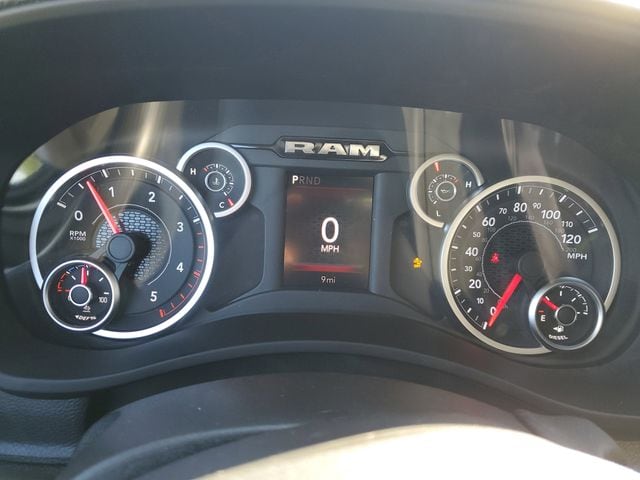 2025 RAM 2500 Tradesman - Photo 10