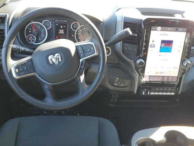 2025 RAM 2500 Tradesman - Photo 13