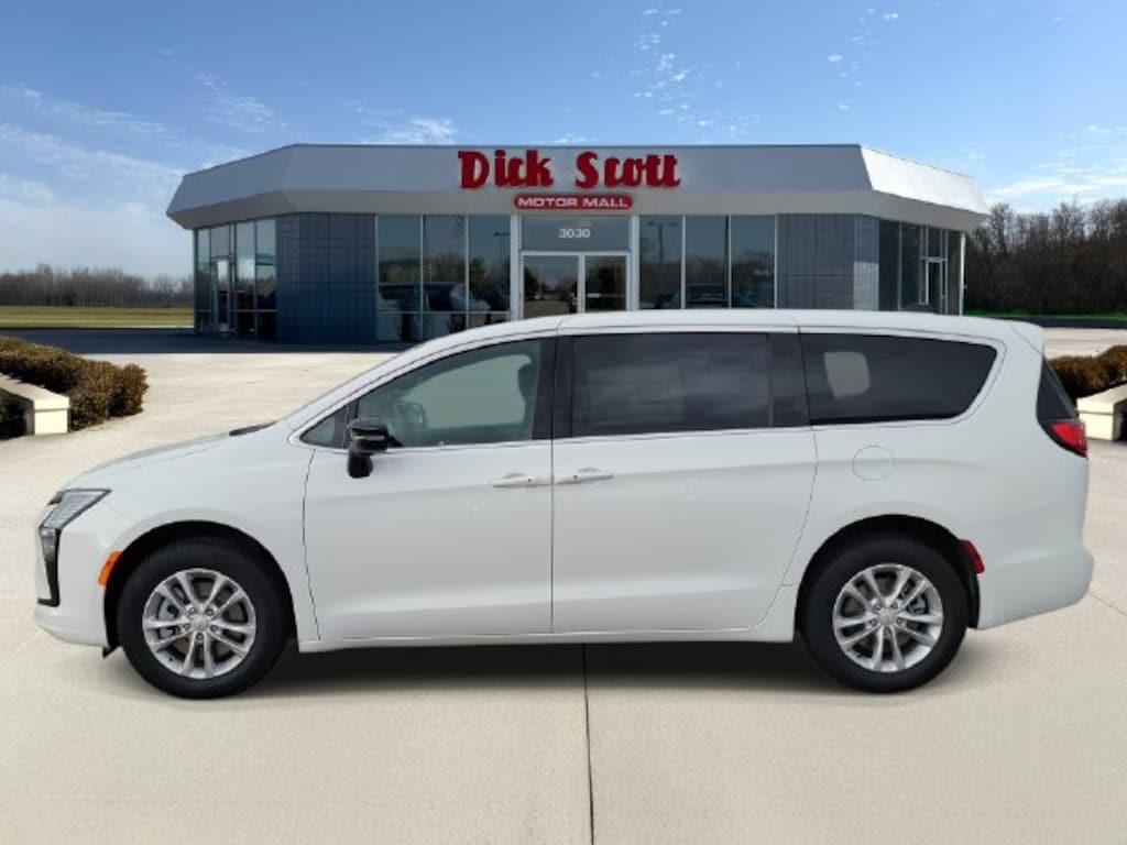 New 2027 Chrysler Pacifica Select Passenger Van
