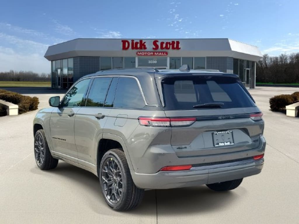 New 2027 Jeep Grand Cherokee Summit Sport Utility