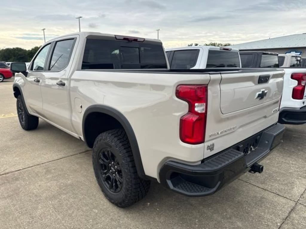 New 2026 Chevrolet Silverado 1500 ZR2 Truck
