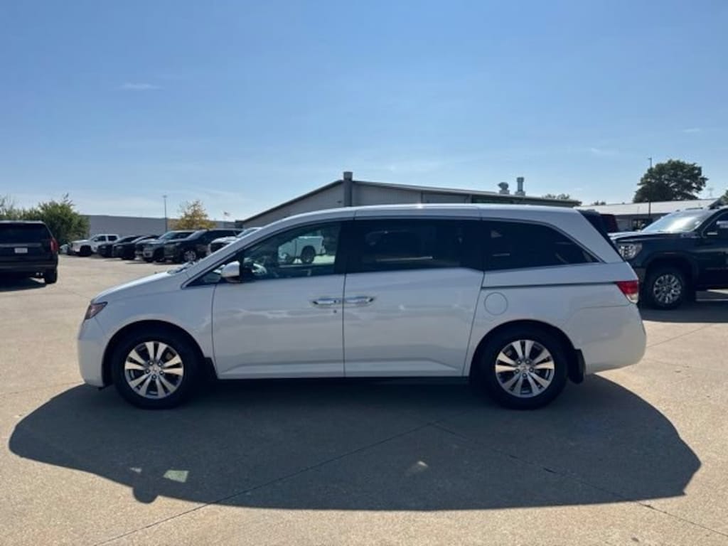 Used 2016 Honda Odyssey EX-L Van Passenger Van