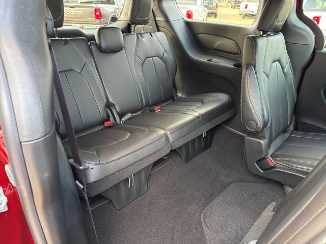 2026 Chrysler Pacifica Select - Photo 24