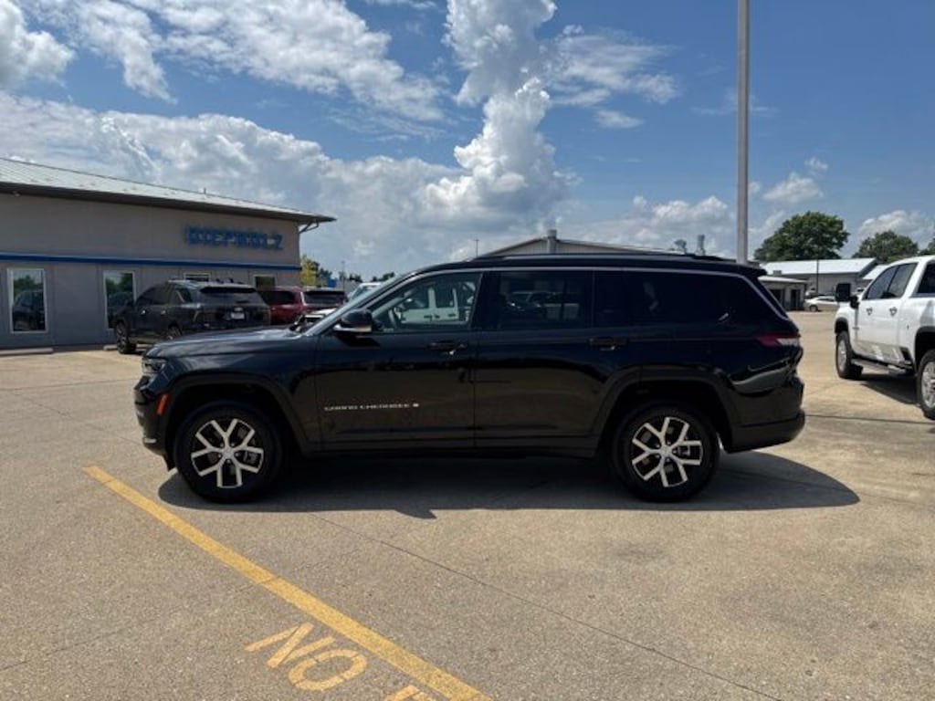 Used 2023 Jeep Grand Cherokee L Limited SUV