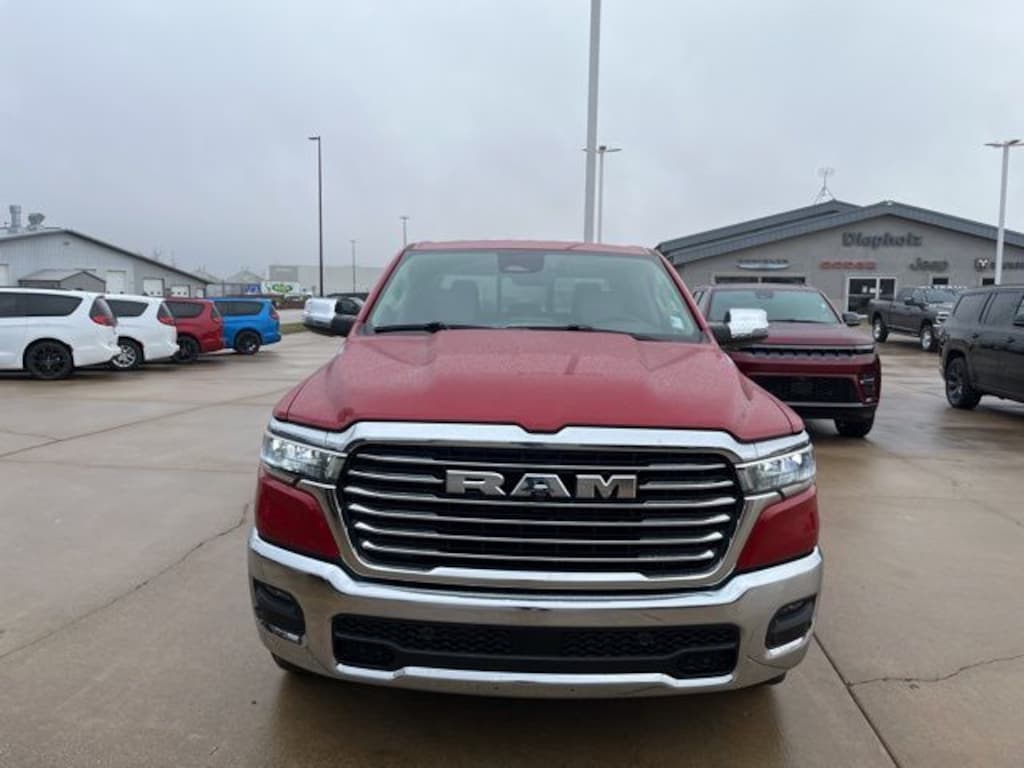 New 2026 Ram 1500 LARAMIE CREW CAB 4X4 5'7 BOX Pickup
