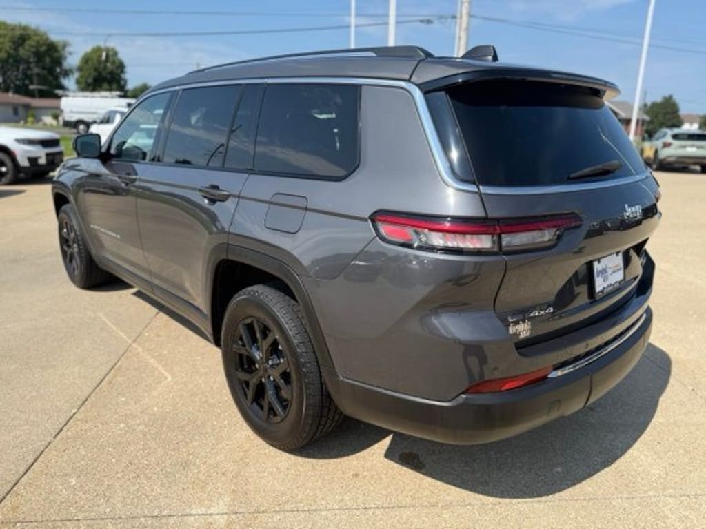Used 2022 Jeep Grand Cherokee L Limited SUV