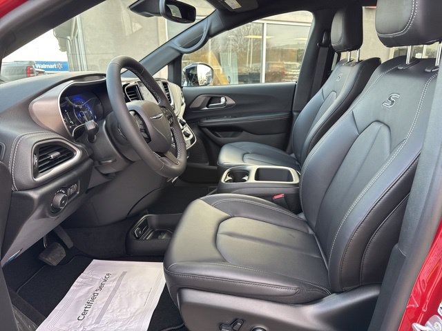 2026 Chrysler Pacifica Select - Photo 14
