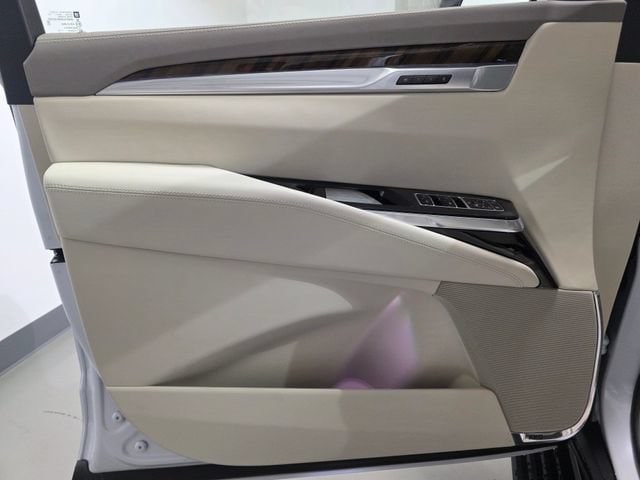 2026 Cadillac Escalade Platinum Luxury - Photo 11