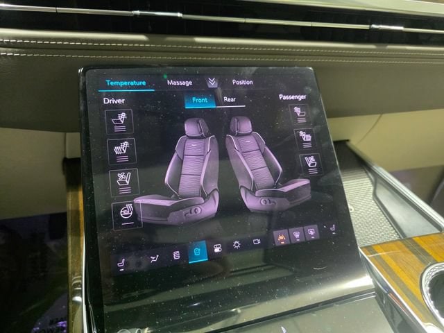 2026 Cadillac Escalade Platinum Luxury - Photo 25