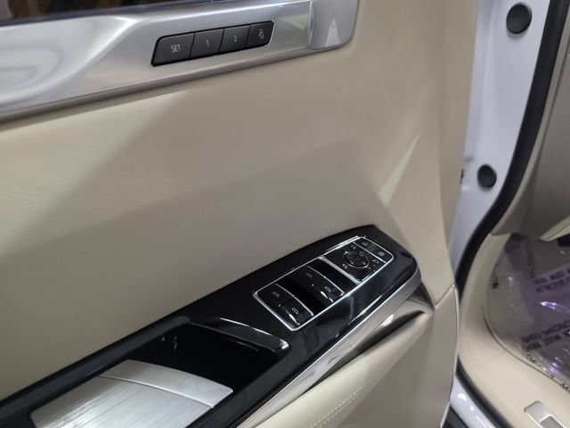 2026 Cadillac Escalade Platinum Luxury - Photo 12