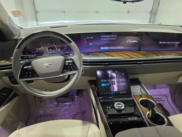 2026 Cadillac Escalade Platinum Luxury - Photo 16