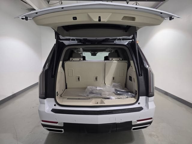 2026 Cadillac Escalade Platinum Luxury - Photo 7