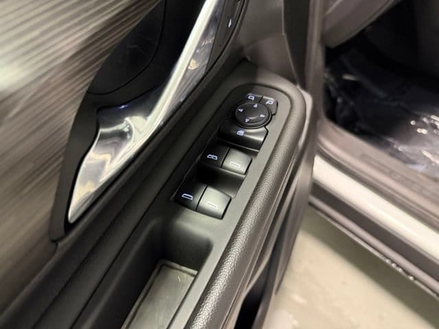 2024 GMC Terrain SLE - Photo 11