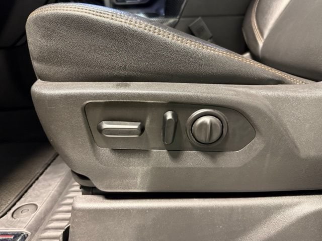 2021 GMC Sierra 3500HD AT4 - Photo 13