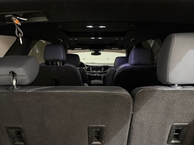 2023 Buick Enclave Essence - Photo 10