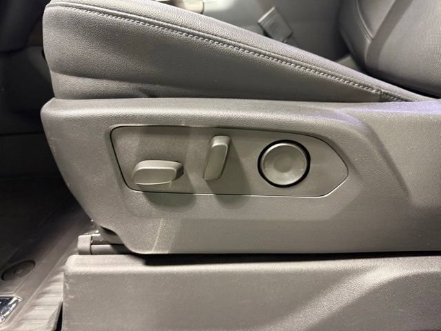 2023 GMC Sierra 1500 SLT - Photo 14