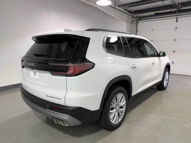 2026 GMC Acadia Elevation - Photo 7