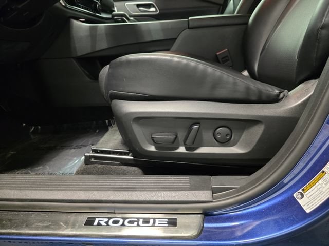 2021 Nissan Rogue SV - Photo 14