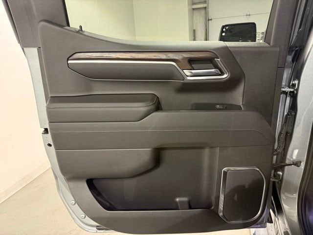 2023 GMC Sierra 1500 SLT - Photo 24