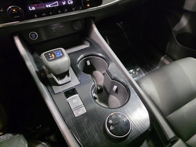 2021 Nissan Rogue SV - Photo 23