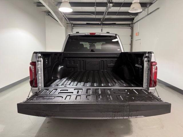 2025 Ford F-150 STX - Photo 7